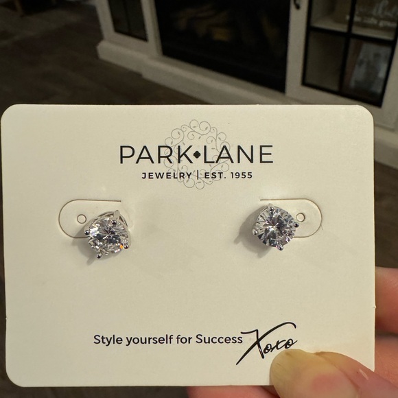 Park Lane Impression Earrings Clear Crystals Set in Silver-Brand New! - Picture 2 of 6